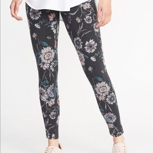 Patterned Leggings Gray Floral Print Size Large